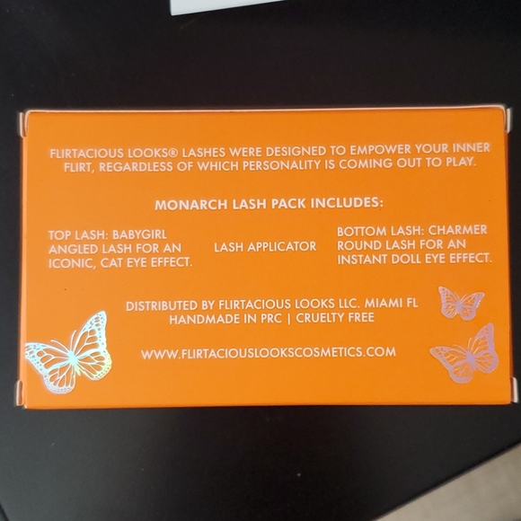 Flirtatious Looks Monarch Lash Pack - Picture 3 of 3